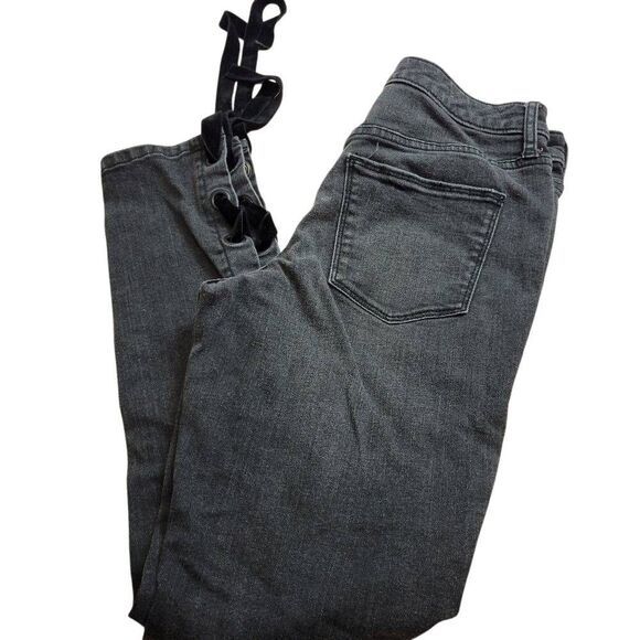 Universal Threads black jeans 6/28R - Picture 1 of 5